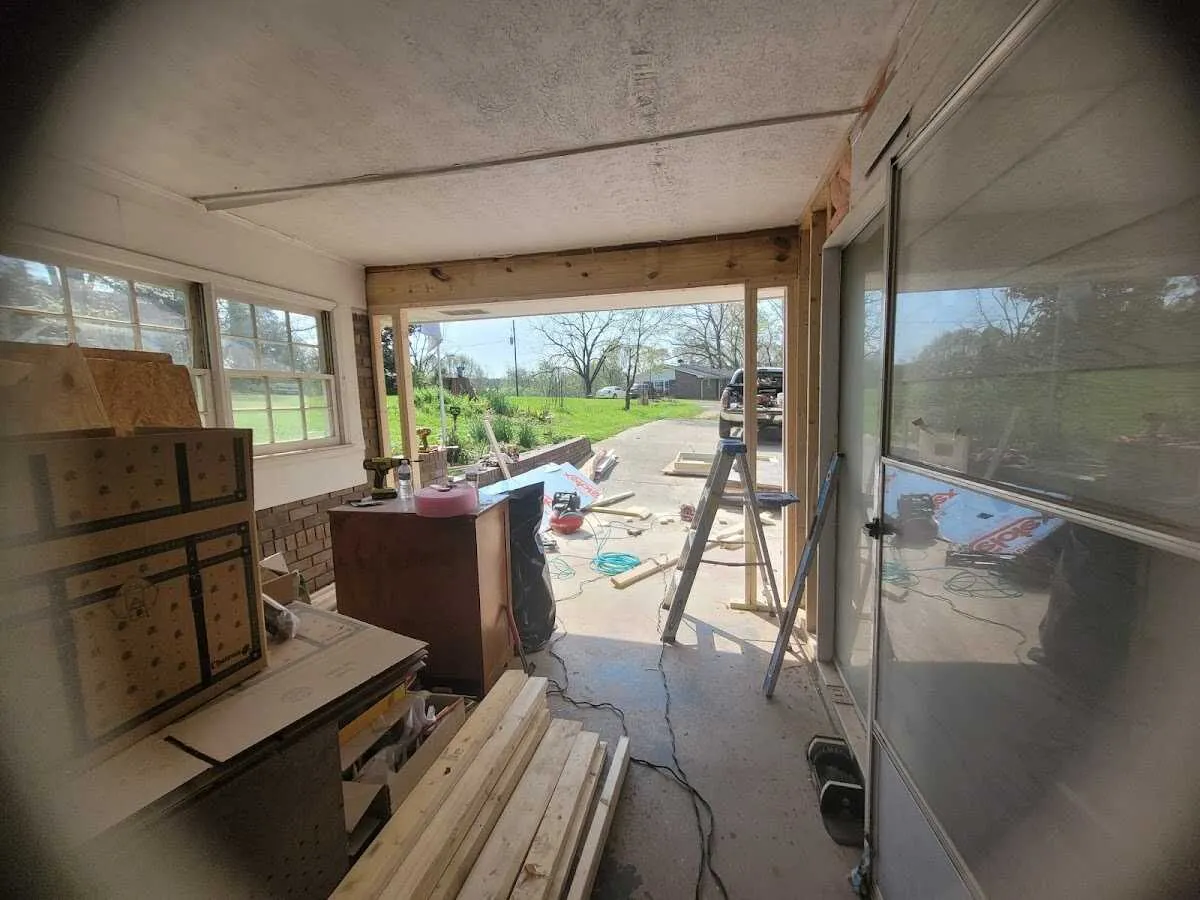 Air movers and dehumidifier for Water Mitigation Services in Porters Neck